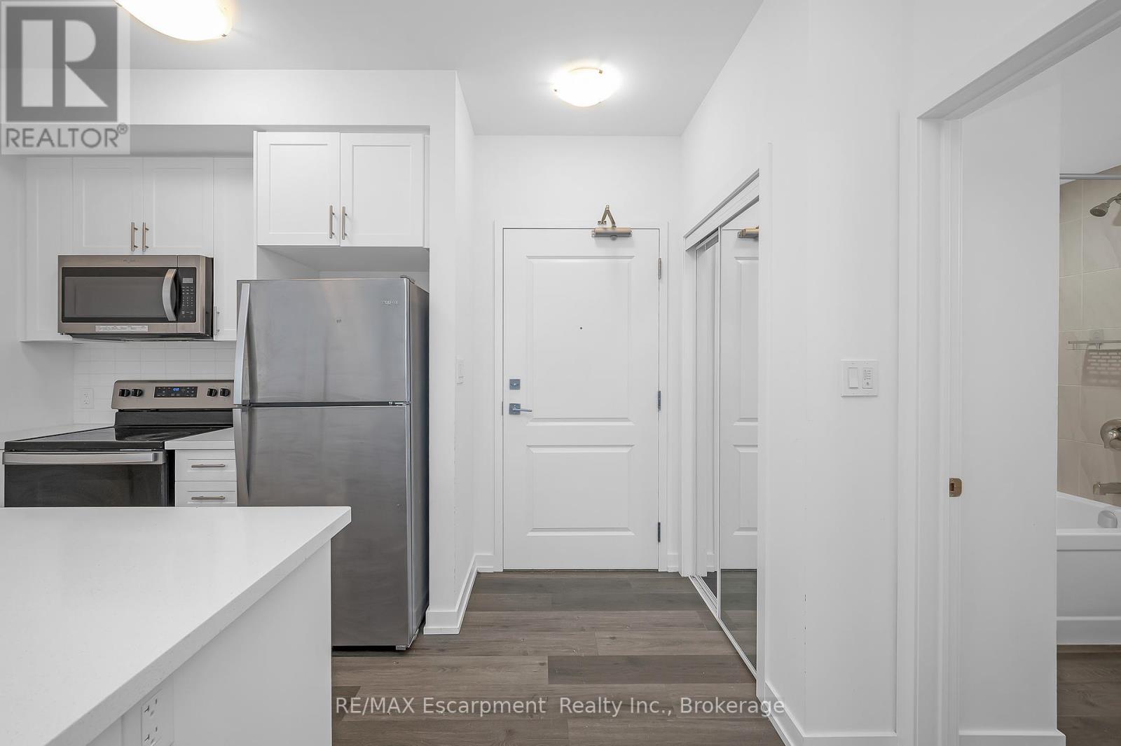 514 - 470 Dundas Street E, Hamilton, Ontario  L8B 2A6 - Photo 8 - X12359617