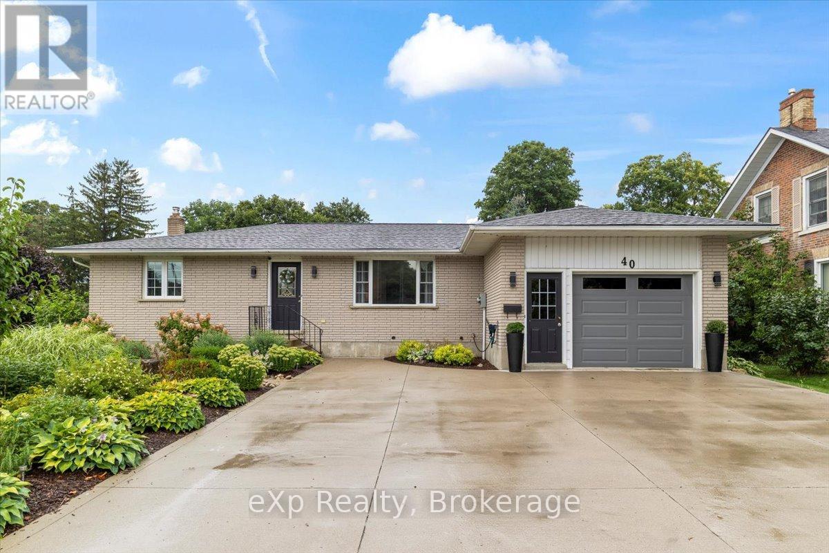 40 ARTHUR STREET W, Minto, Ontario
