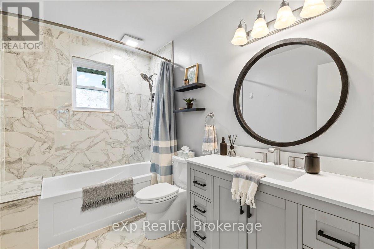 40 Arthur Street W, Minto, Ontario  N0G 1Z0 - Photo 11 - X12359605