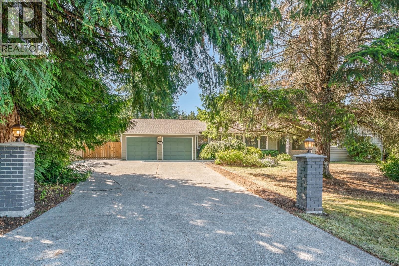 7955 Northwind Dr, Lantzville, British Columbia  V0R 2H0 - Photo 2 - 1011339