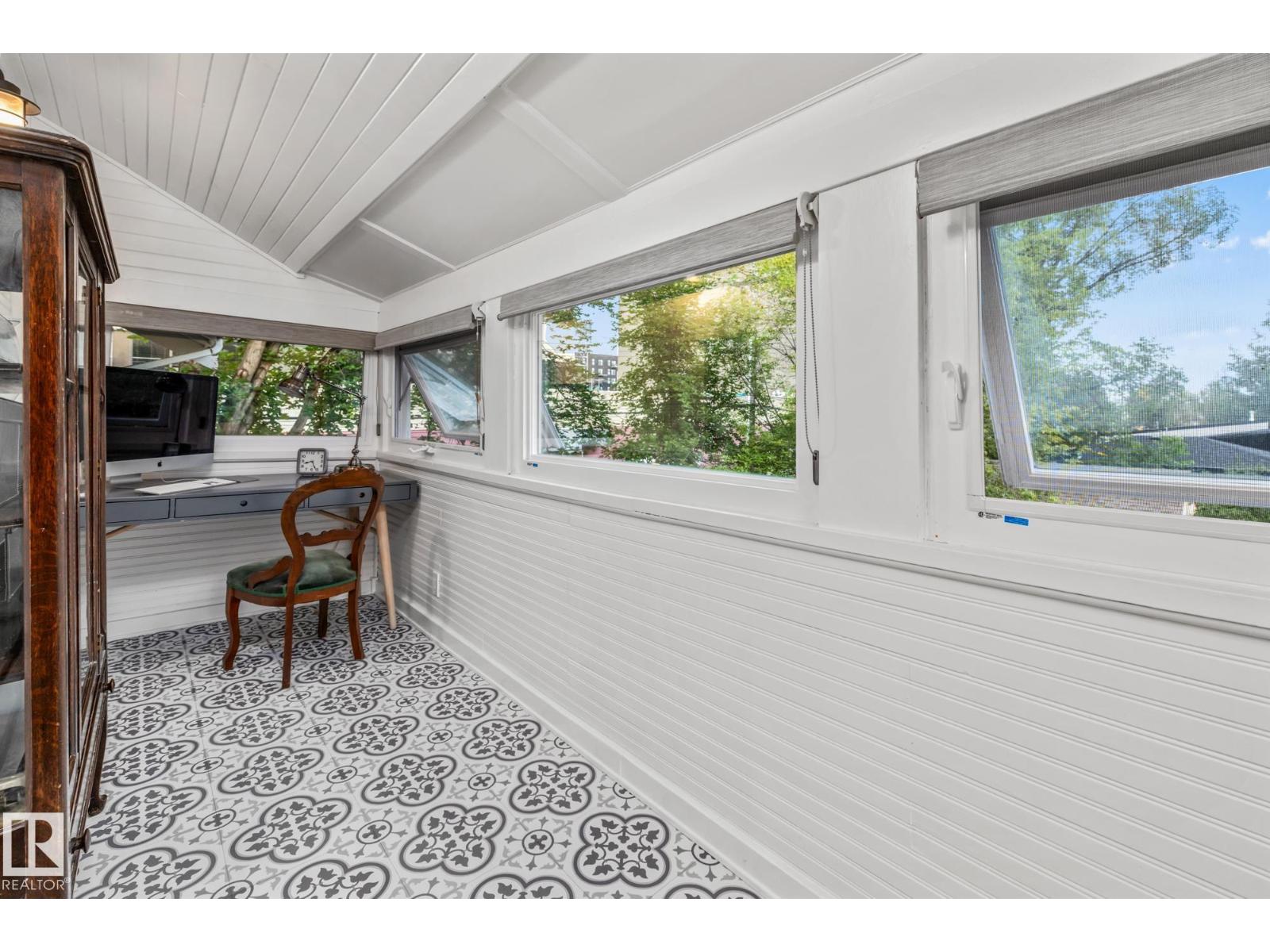 Property at 12417 103 AV NW image 4