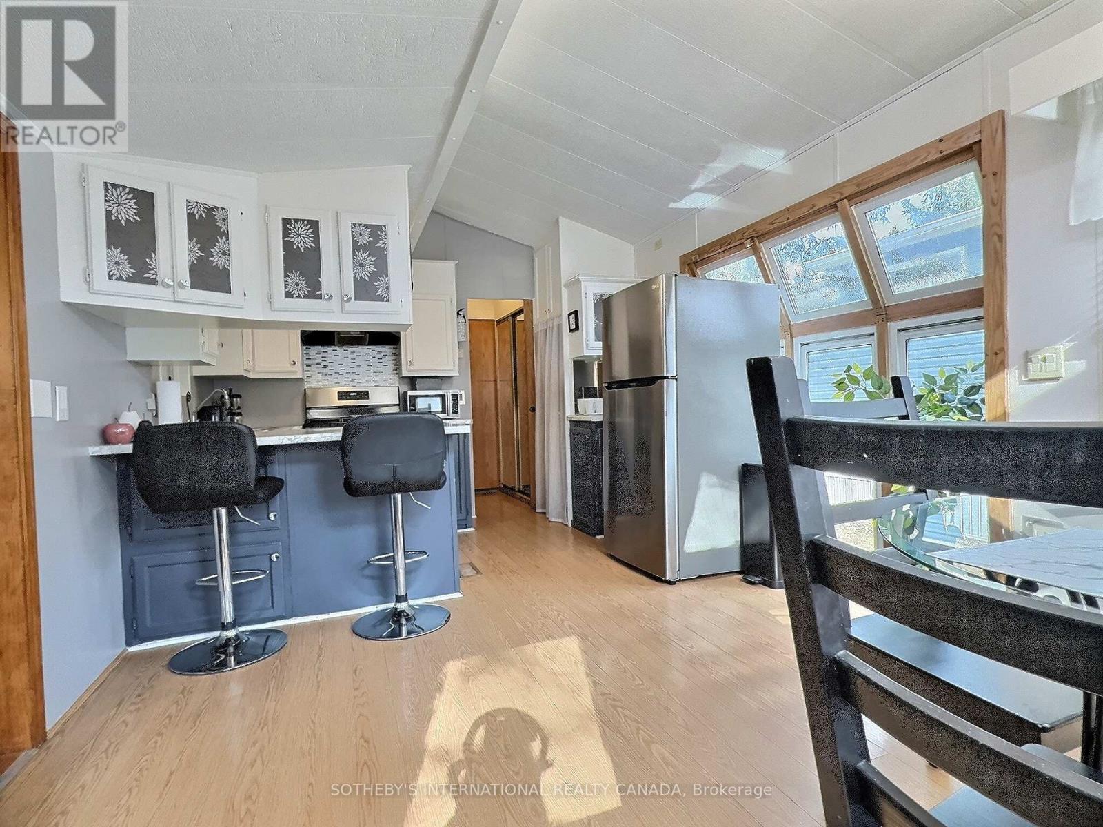 9 - 580 Beaver Creek Road, Waterloo, Ontario  N2J 3Z4 - Photo 20 - X12359554