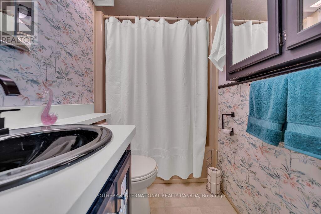 9 - 580 Beaver Creek Road, Waterloo, Ontario  N2J 3Z4 - Photo 22 - X12359554
