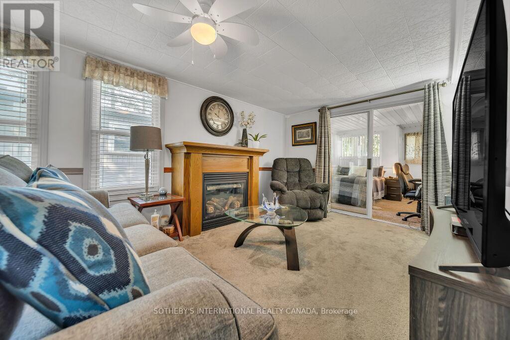 9 - 580 Beaver Creek Road, Waterloo, Ontario  N2J 3Z4 - Photo 8 - X12359554