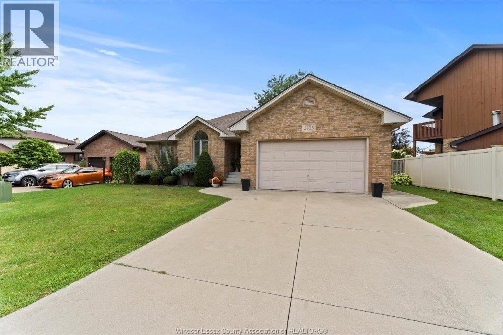 Property at 2805 MANGIN CRESCENT image 2