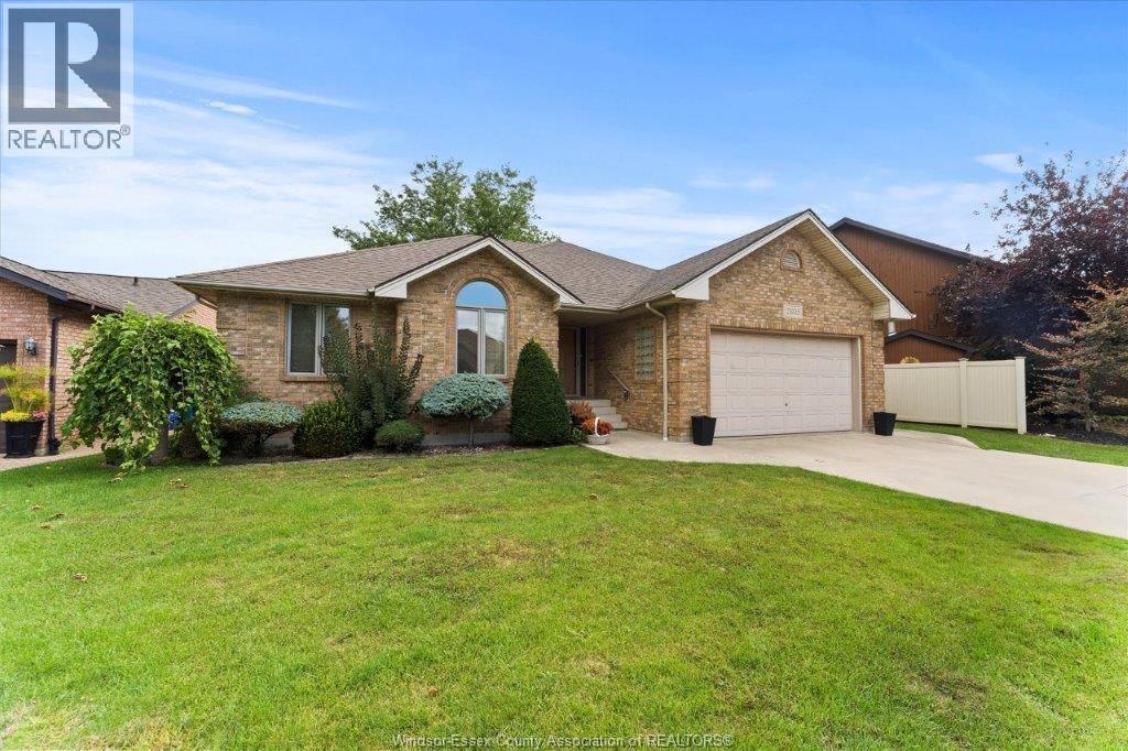 Property at 2805 MANGIN CRESCENT image 3