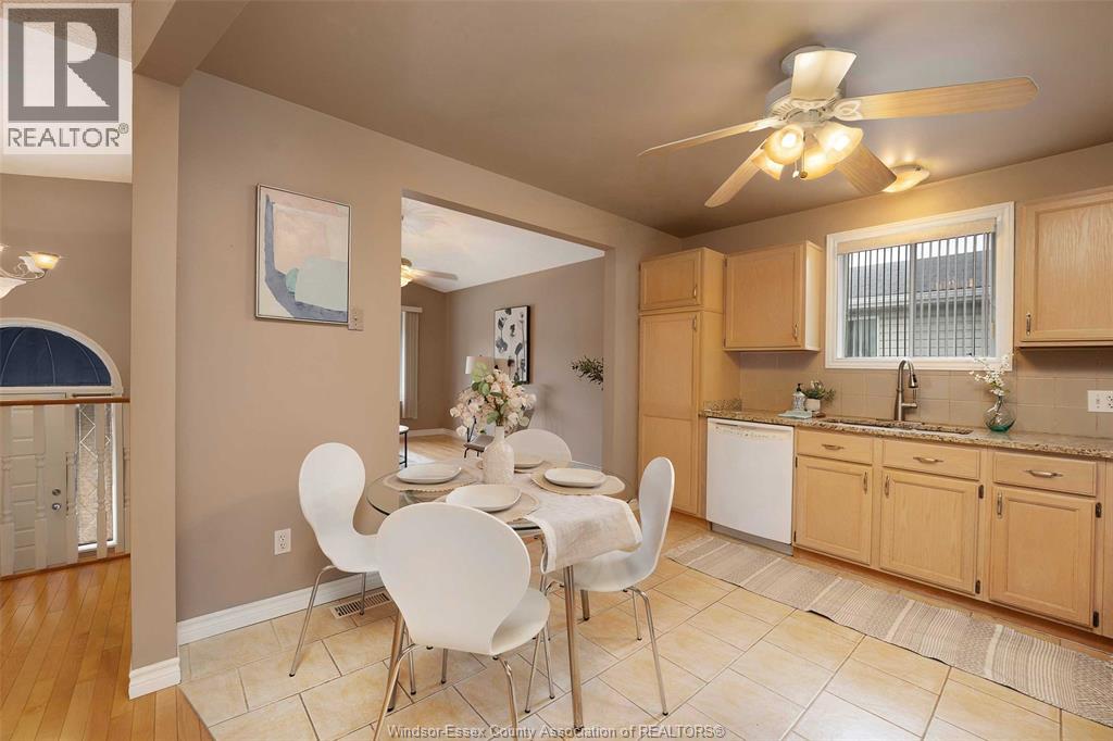 3068 Loebach Drive, Windsor, Ontario  N8T 3M7 - Photo 7 - 25021394