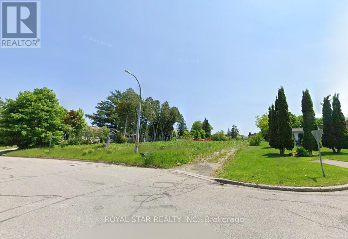 20 Ransom Street, Halton Hills, Ontario  L7J 2V9 - Photo 3 - W12353691