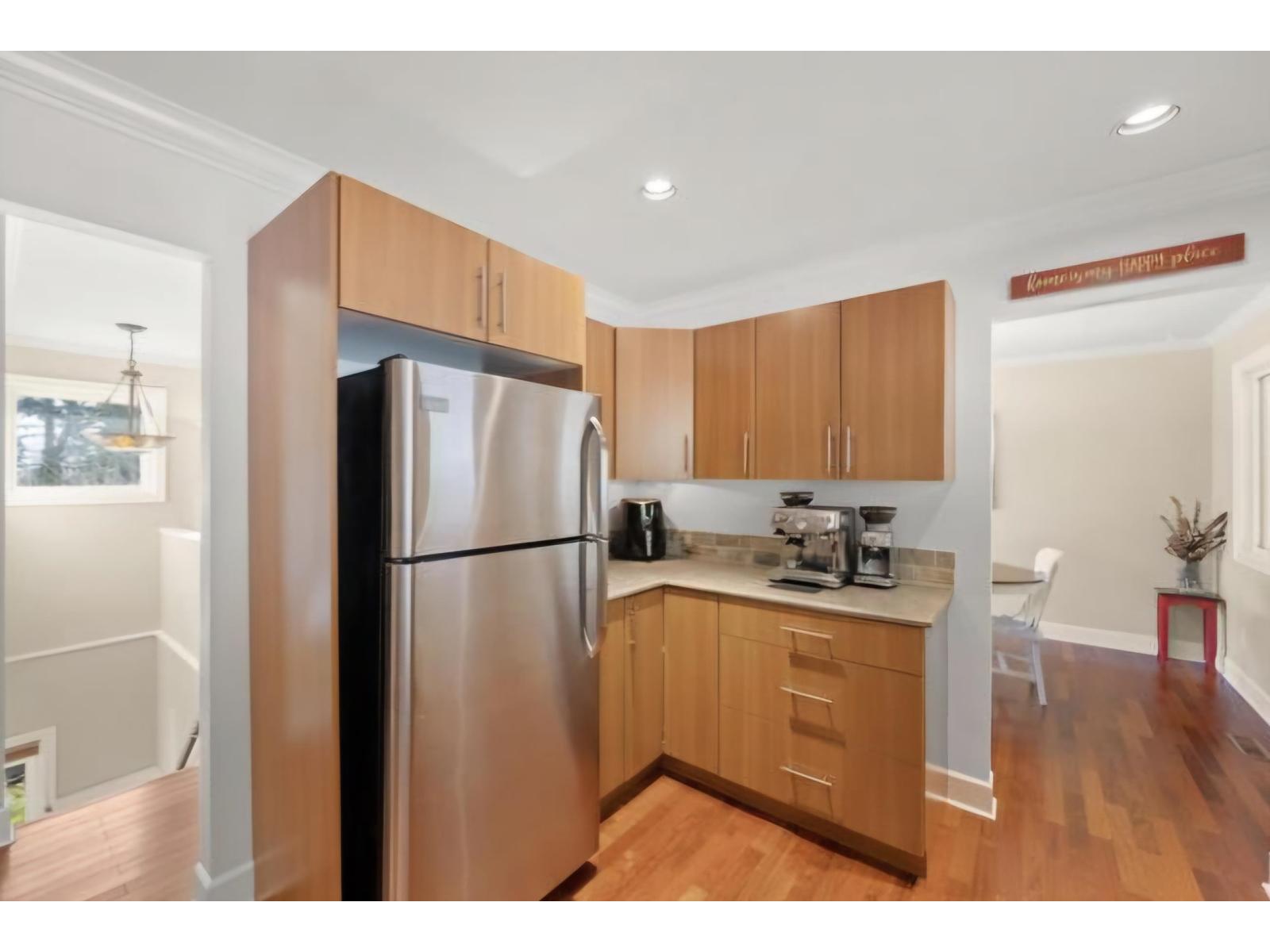 8055 Caribou Street, Mission, British Columbia  V2V 5R1 - Photo 5 - R3039288