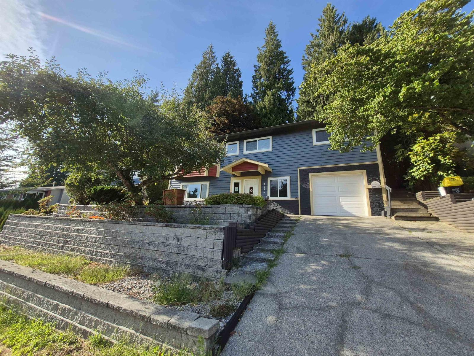 8055 Caribou Street, Mission, British Columbia  V2V 5R1 - Photo 2 - R3039288