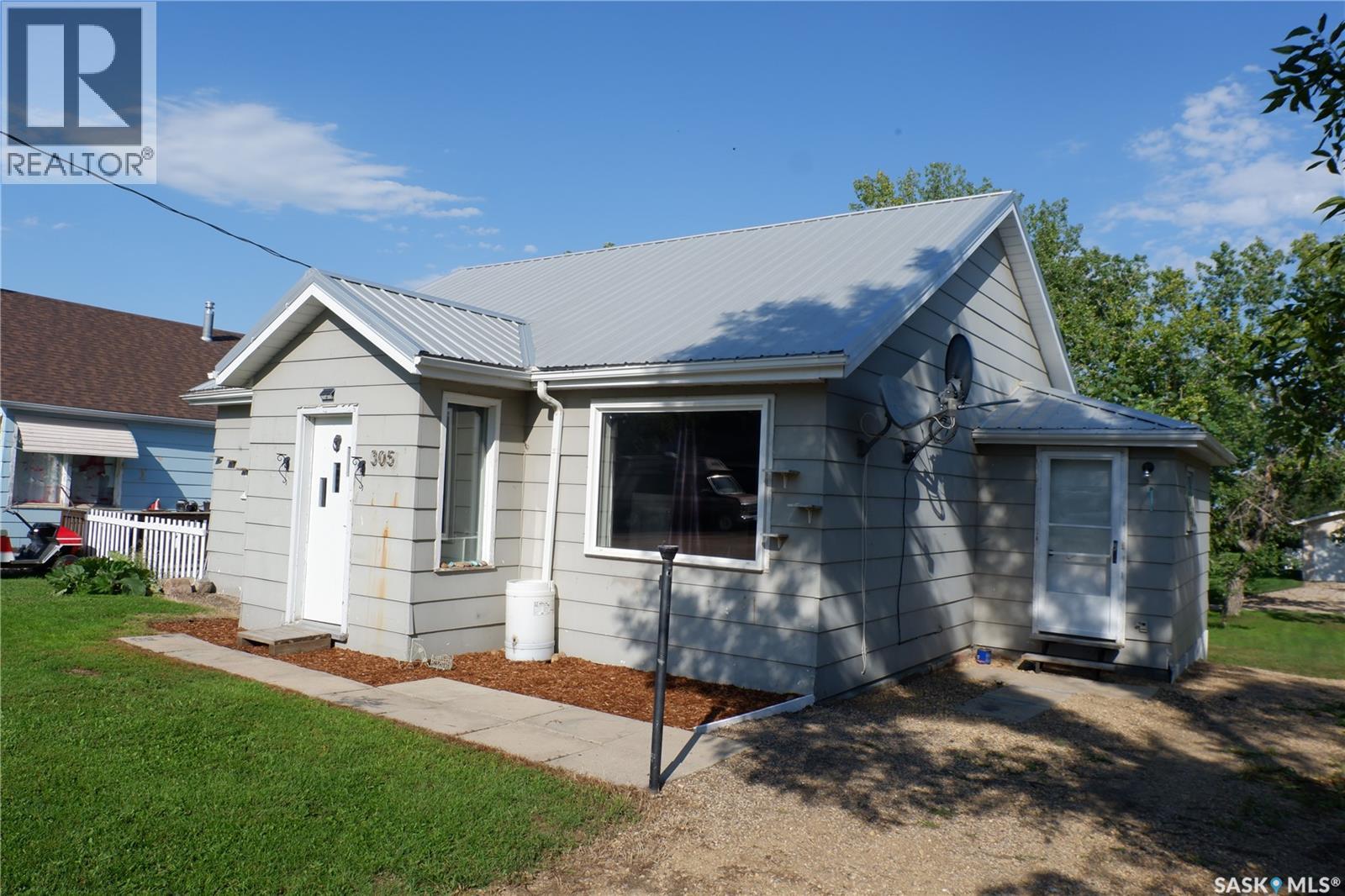 305 1st Street E, Mossbank, Saskatchewan  S0H 3G0 - Photo 25 - SK016205