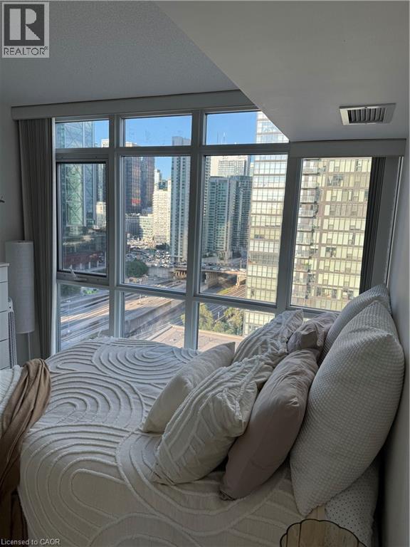 15 Iceboat Terrace Unit# 1805, Toronto, Ontario  M5V 4A5 - Photo 16 - 40762676