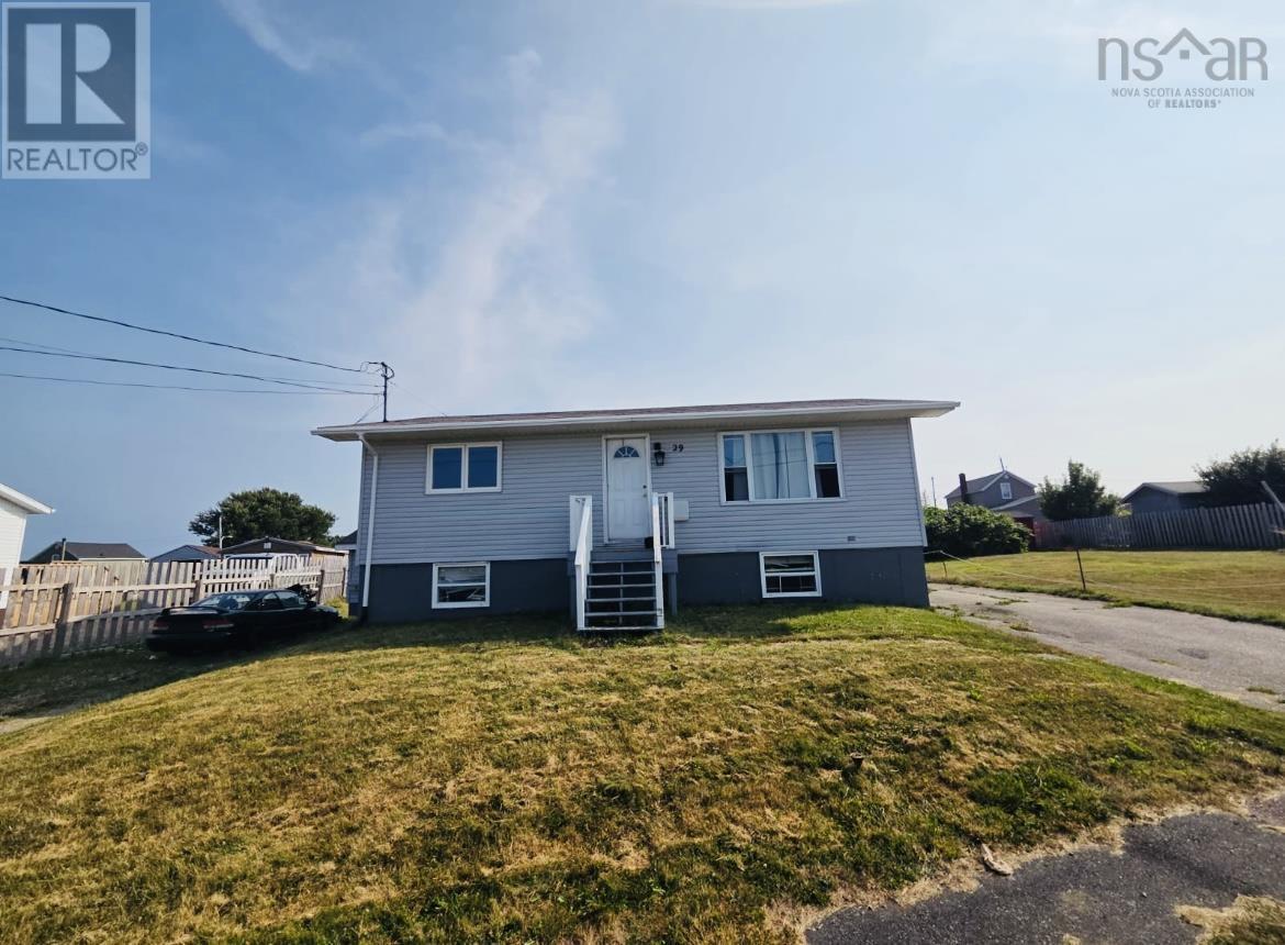29 Roost Street, Glace Bay, Nova Scotia  B1A 5K1 - Photo 2 - 202521398