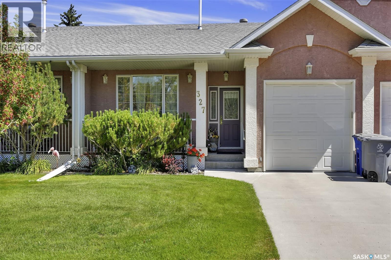 327 Ross Street, Lumsden, Saskatchewan  S0G 3C0 - Photo 1 - SK016398