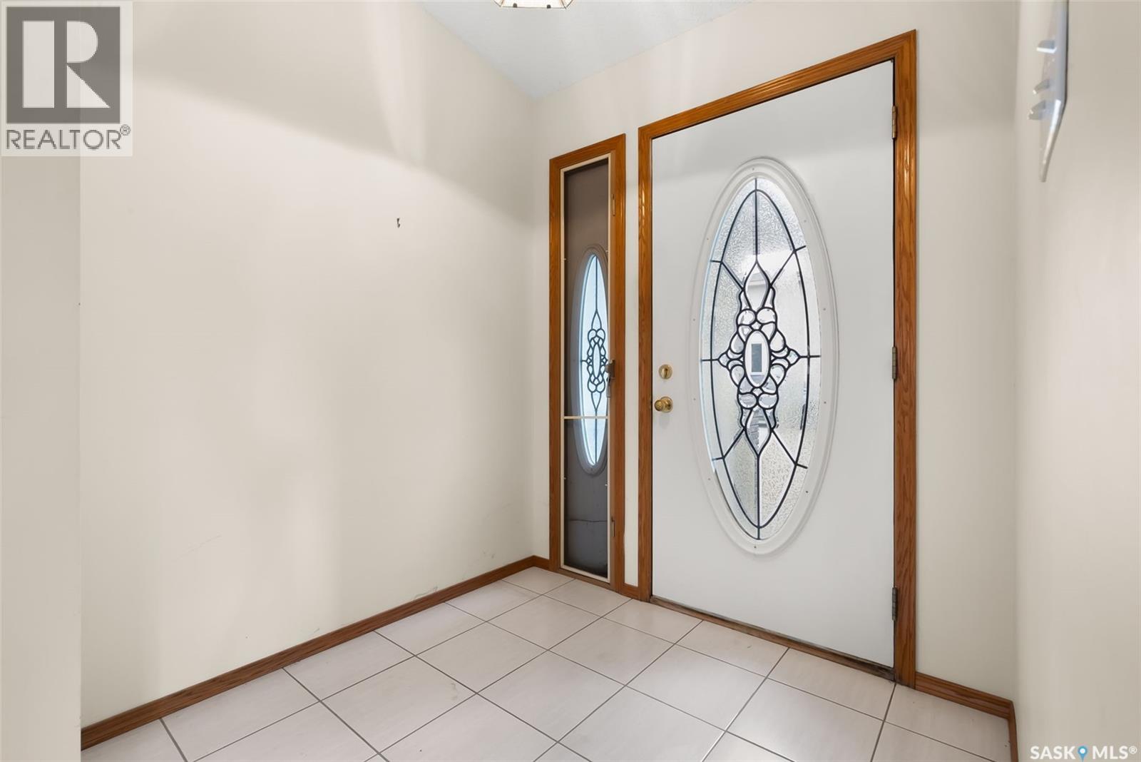 3644 Wedgwood Way, Regina, Saskatchewan  S4V 2M4 - Photo 3 - SK016374