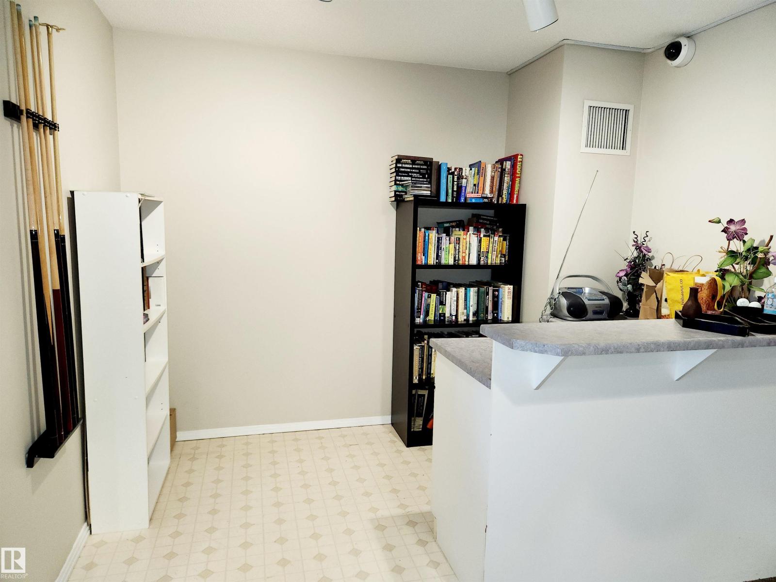 #318 10508 119 St Nw, Edmonton, Alberta  T5H 4M1 - Photo 23 - E4454293