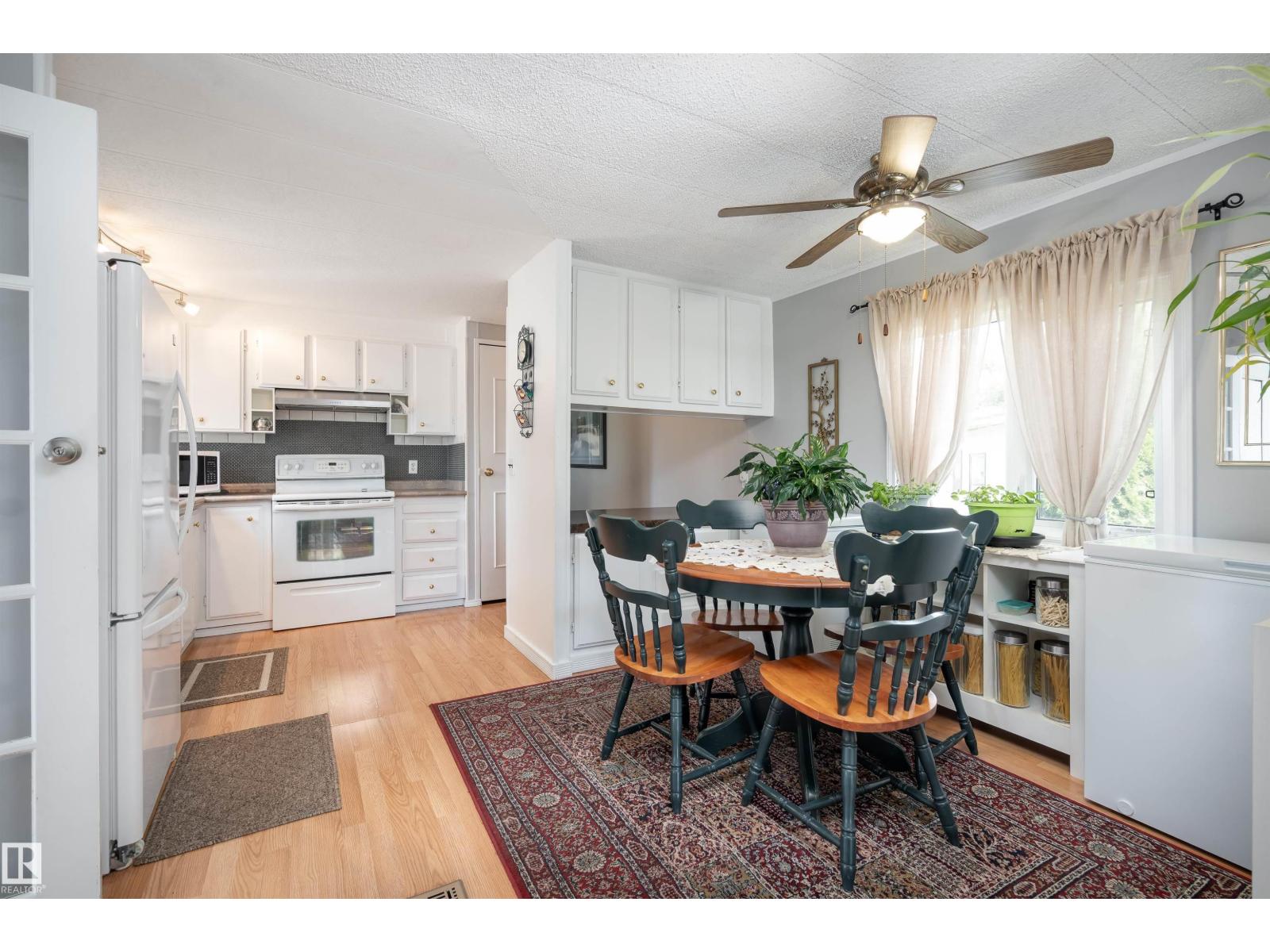 2438 Lakeview Ba Nw Nw, Edmonton, Alberta  T5S 1T7 - Photo 7 - E4454285