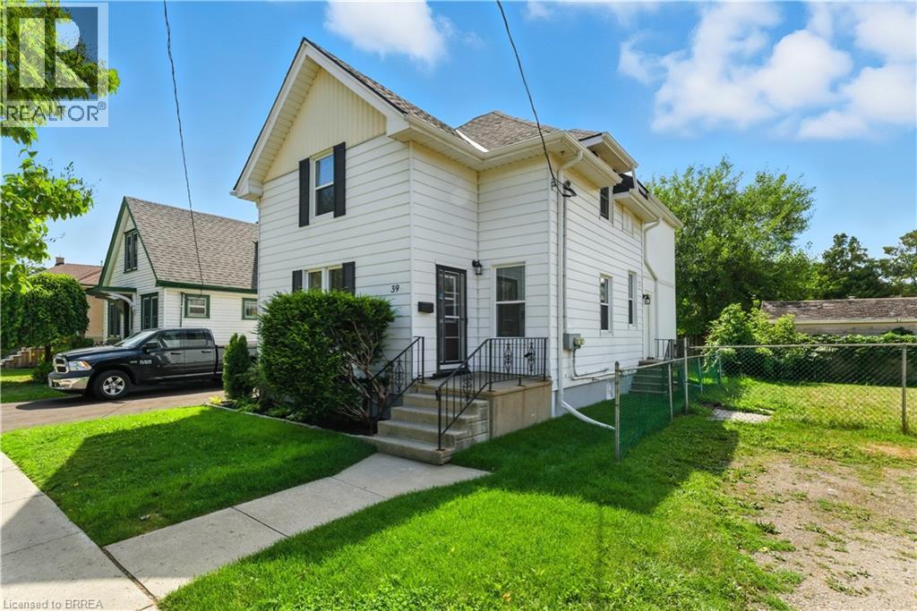 39 Allenby Avenue, Brantford, Ontario  N3S 1R1 - Photo 2 - 40761061