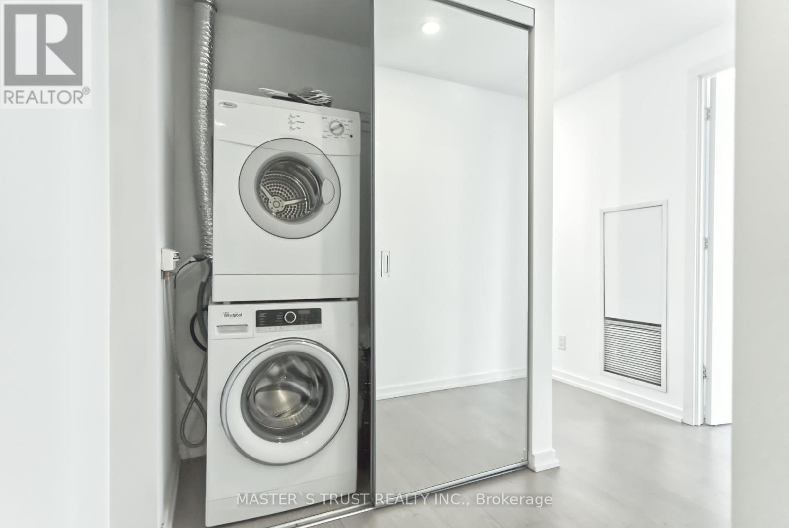 2511 - 101 Peter Street, Toronto, Ontario  M5V 0G6 - Photo 9 - C12359613