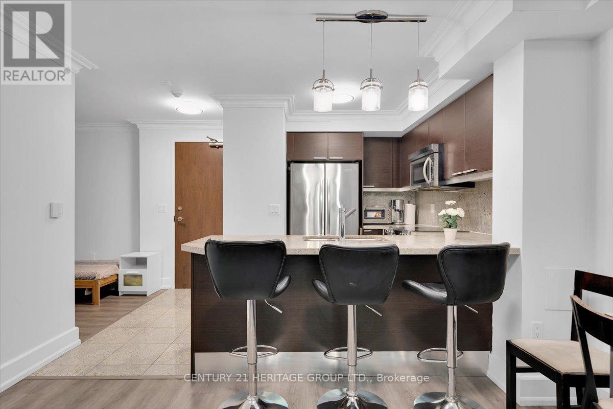 219 - 650 Sheppard Avenue E, Toronto (Bayview Village), Ontario  M2K 1B7 - Photo 6 - C12359640
