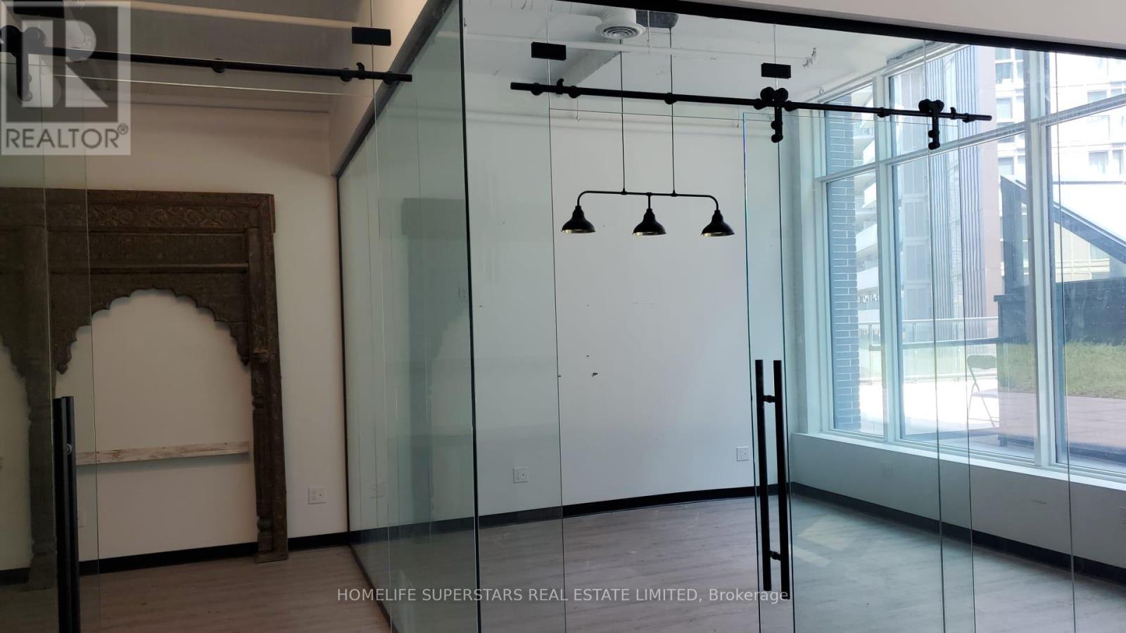 504 - 130 Queens Quay Street, Toronto, Ontario  M5A 0P6 - Photo 2 - C12359695