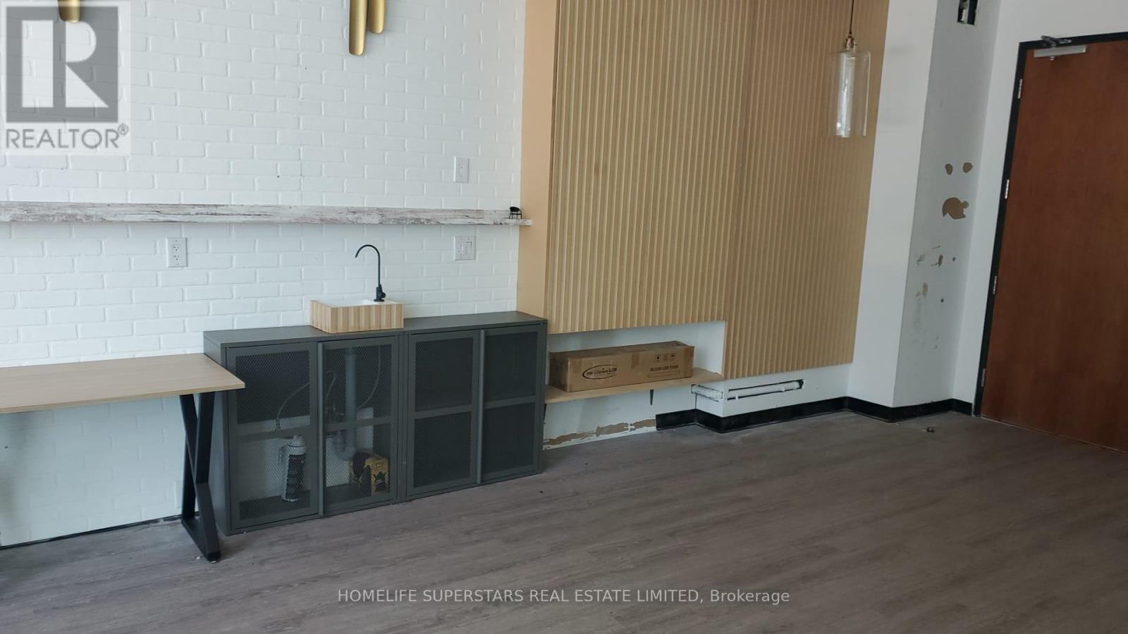 504 - 130 Queens Quay Street, Toronto, Ontario  M5A 0P6 - Photo 3 - C12359695