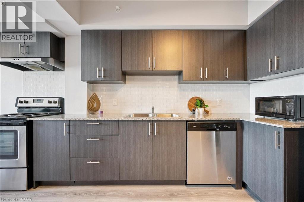 275 Larch Street Unit# F515, Waterloo, Ontario  N2L 0J3 - Photo 3 - 40762588