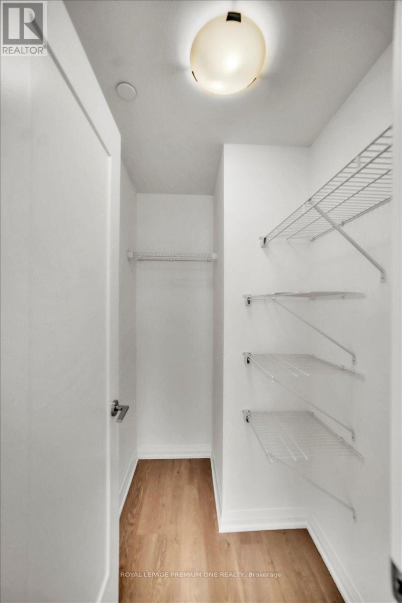 2102 - 8960 Jane Street, Vaughan, Ontario  L4K 0N9 - Photo 14 - N12359681