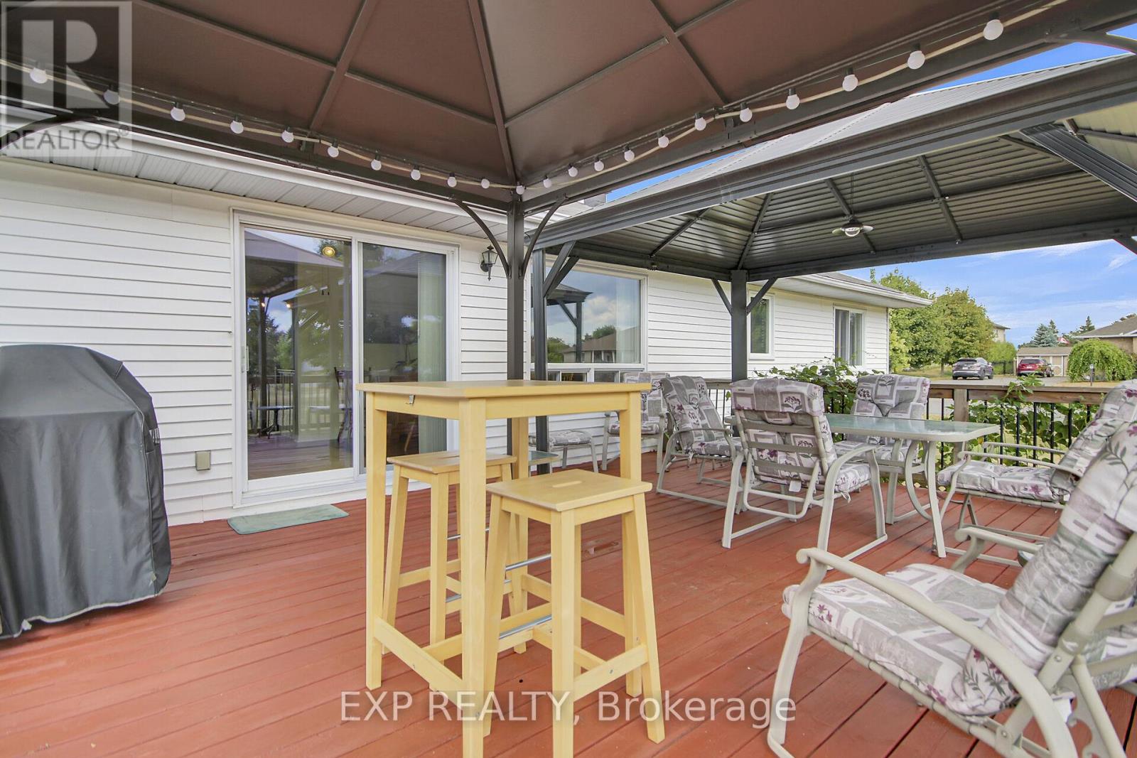 6454 Waterbury Lane, Ottawa, Ontario  K0A 2T0 - Photo 38 - X12359764