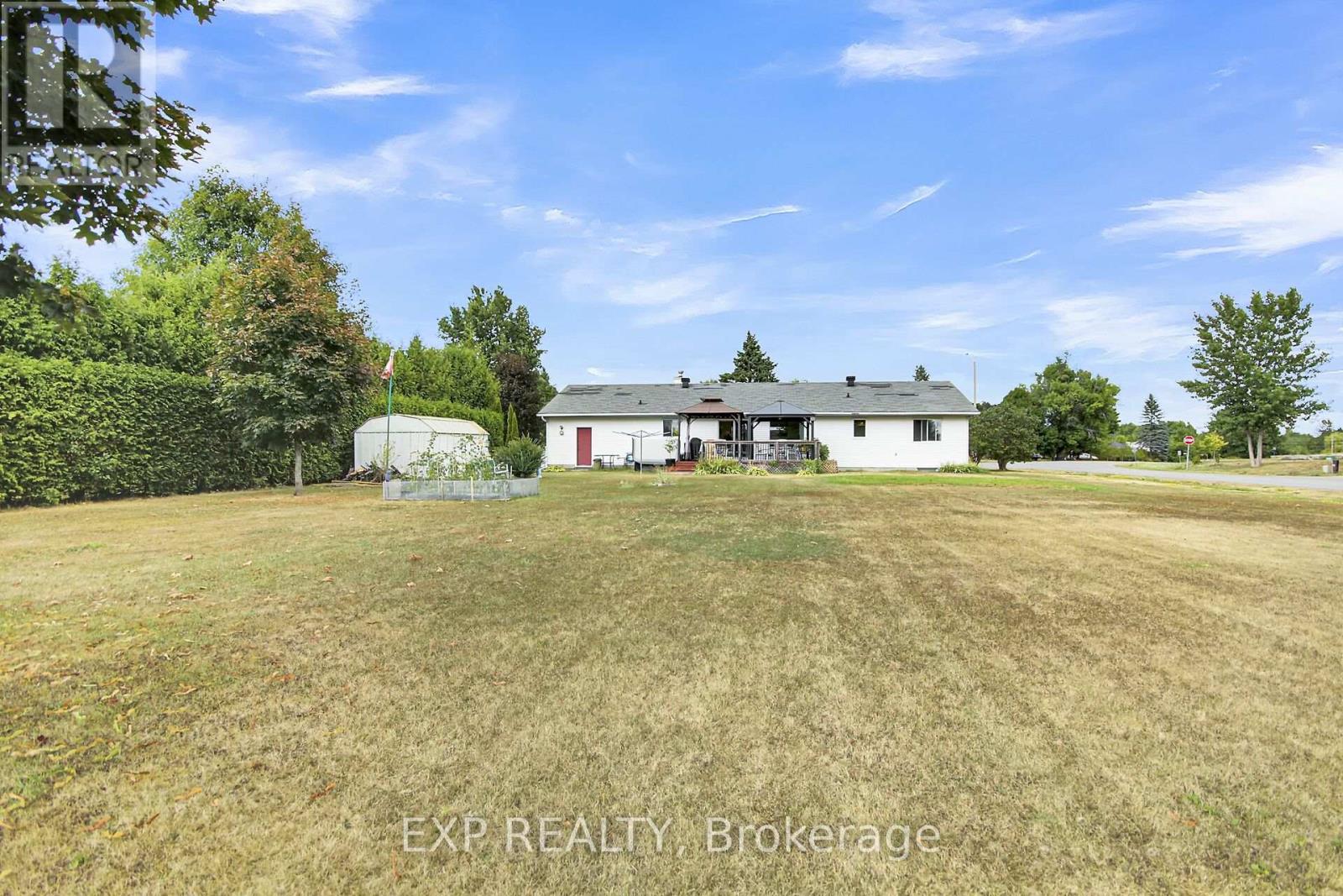 6454 Waterbury Lane, Ottawa, Ontario  K0A 2T0 - Photo 42 - X12359764