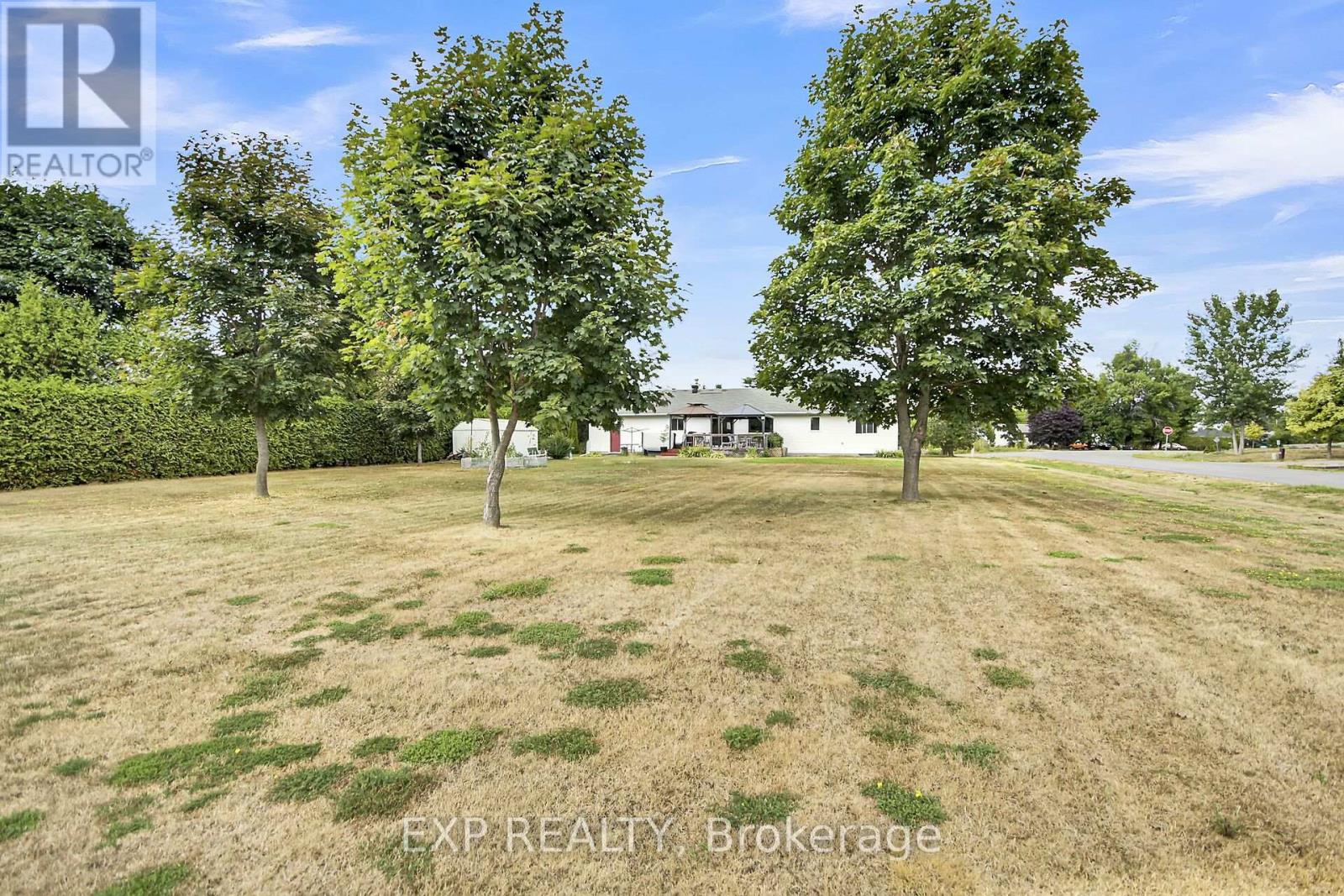 6454 Waterbury Lane, Ottawa, Ontario  K0A 2T0 - Photo 43 - X12359764