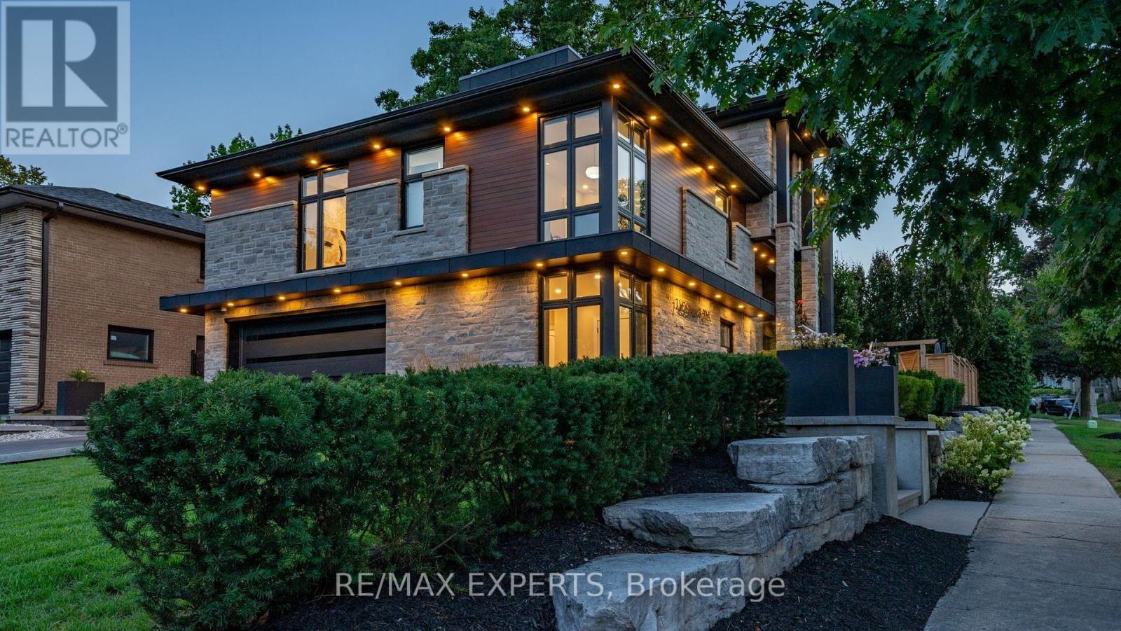 7 Woodvalley Drive, Toronto, Ontario  M9A 4H2 - Photo 38 - W12359607