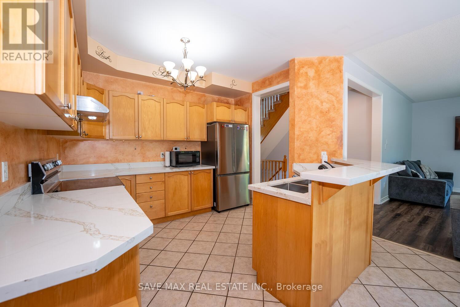 39 Hurst Street, Halton Hills, Ontario  L7J 2Z8 - Photo 18 - W12359646