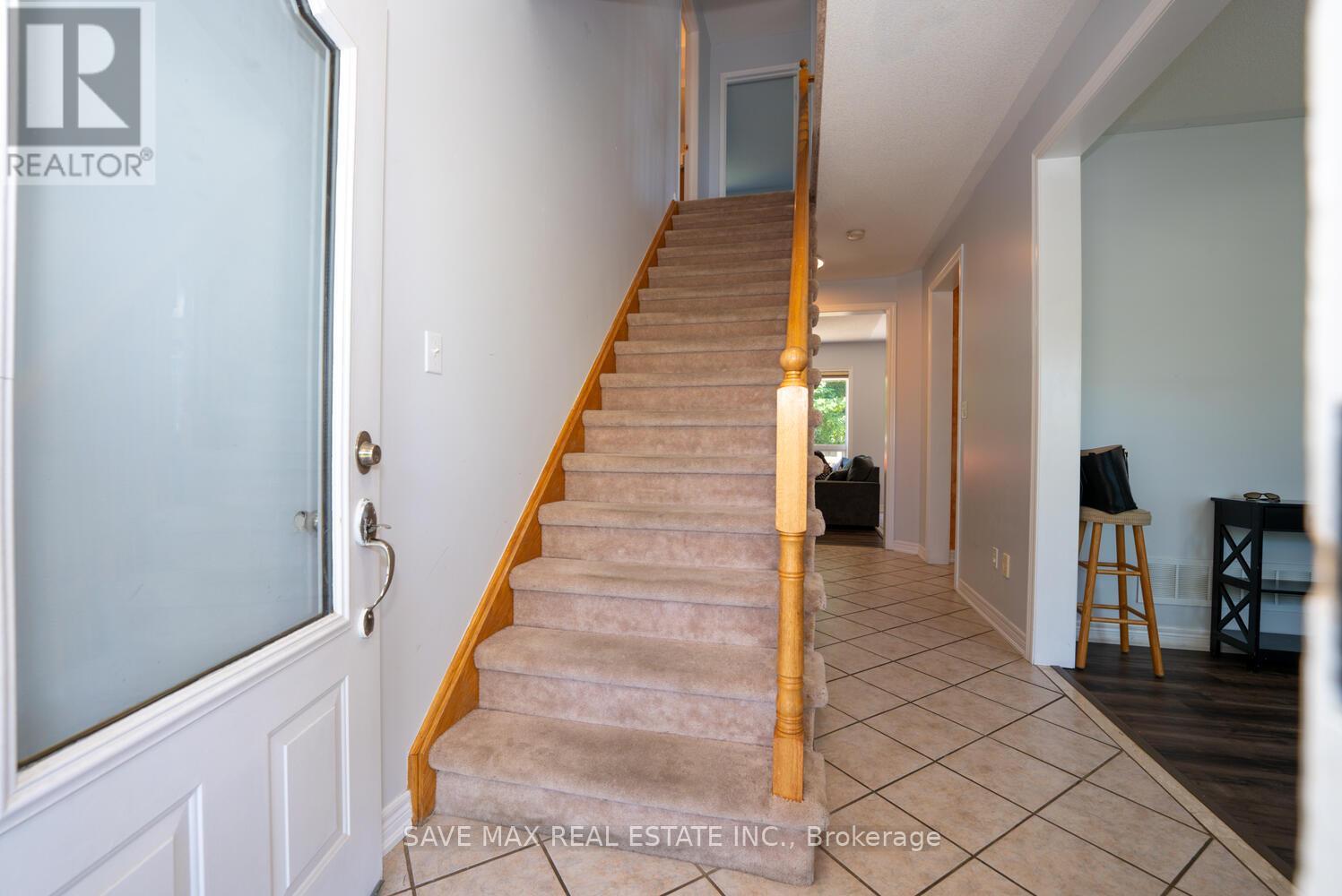 39 Hurst Street, Halton Hills, Ontario  L7J 2Z8 - Photo 23 - W12359646