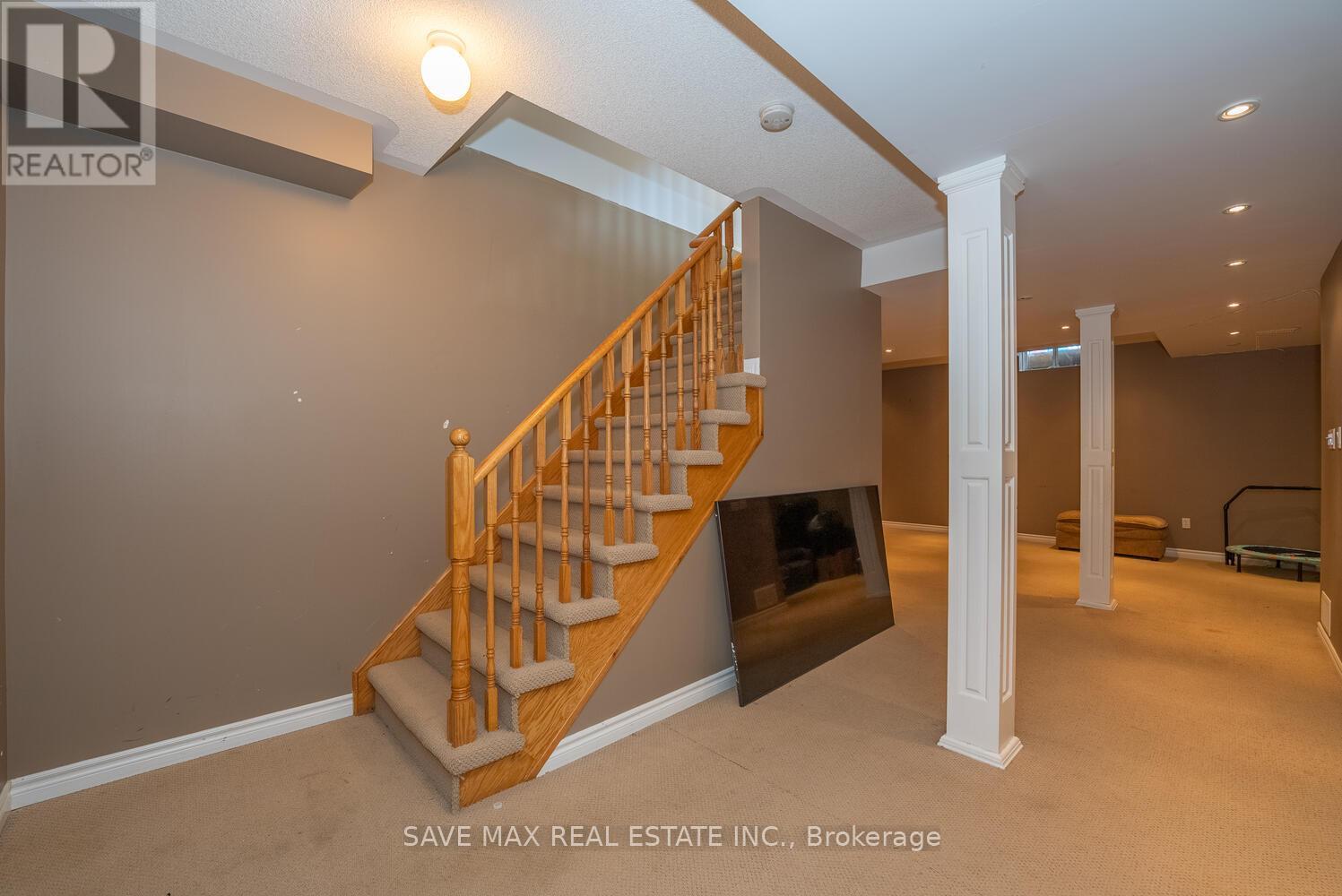 39 Hurst Street, Halton Hills, Ontario  L7J 2Z8 - Photo 38 - W12359646