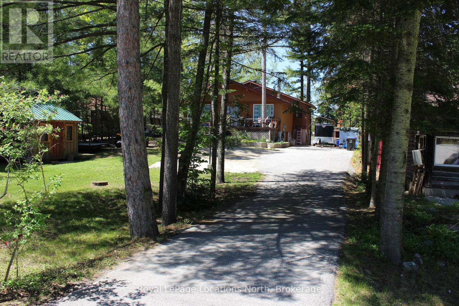 30 Earl Street, Wasaga Beach, Ontario  L9Z 2M6 - Photo 1 - S12359724