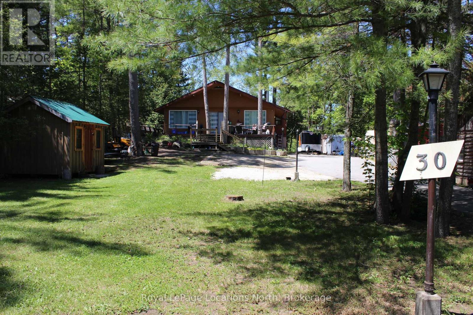 30 Earl Street, Wasaga Beach, Ontario  L9Z 2M6 - Photo 2 - S12359724