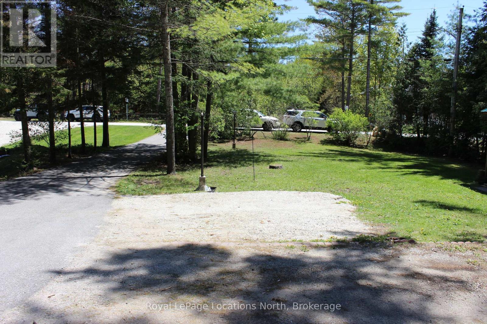 30 Earl Street, Wasaga Beach, Ontario  L9Z 2M6 - Photo 4 - S12359724