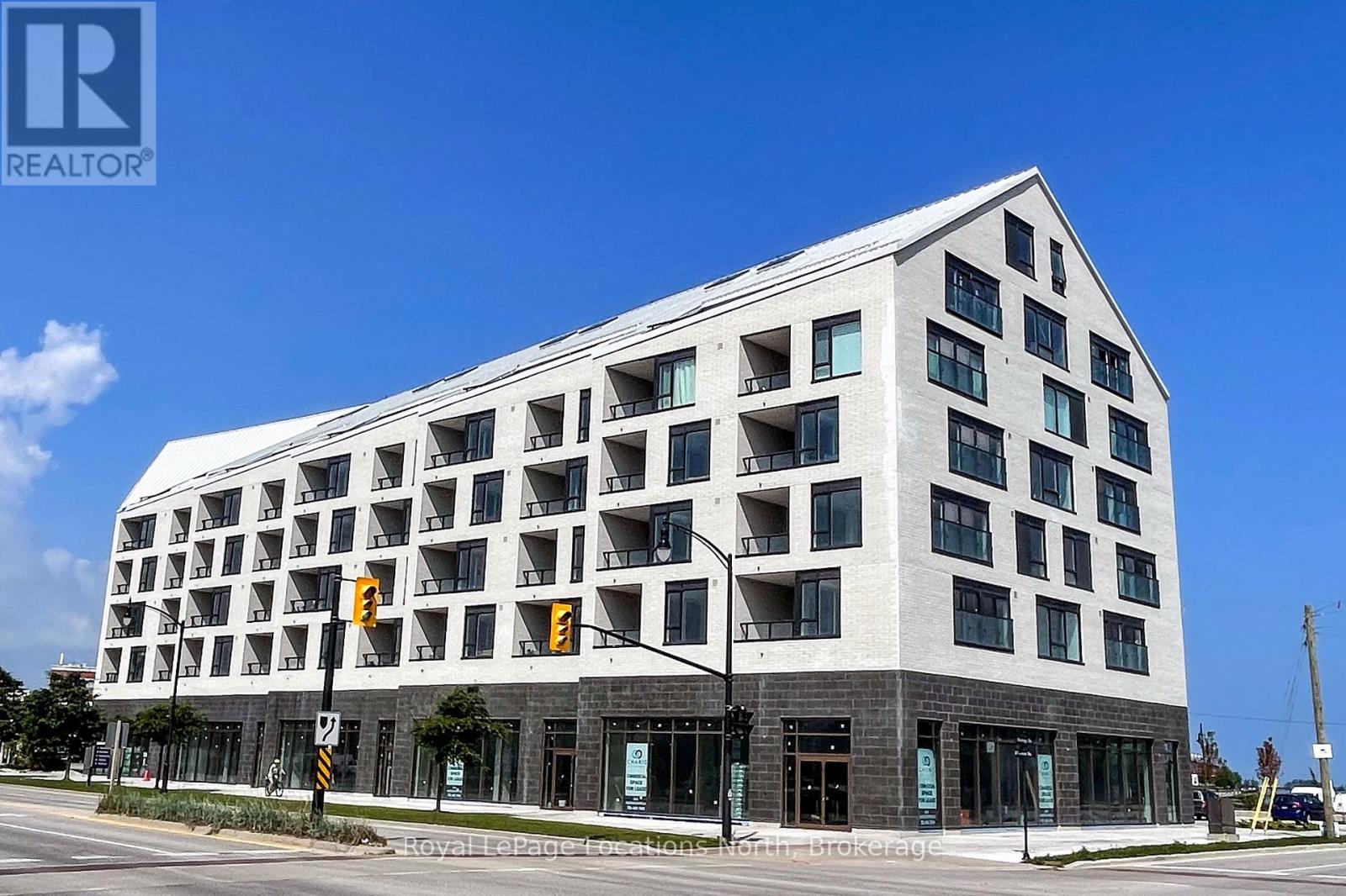 303 - 31 Huron Street, Collingwood, Ontario  L9Y 5T7 - Photo 3 - S12359757