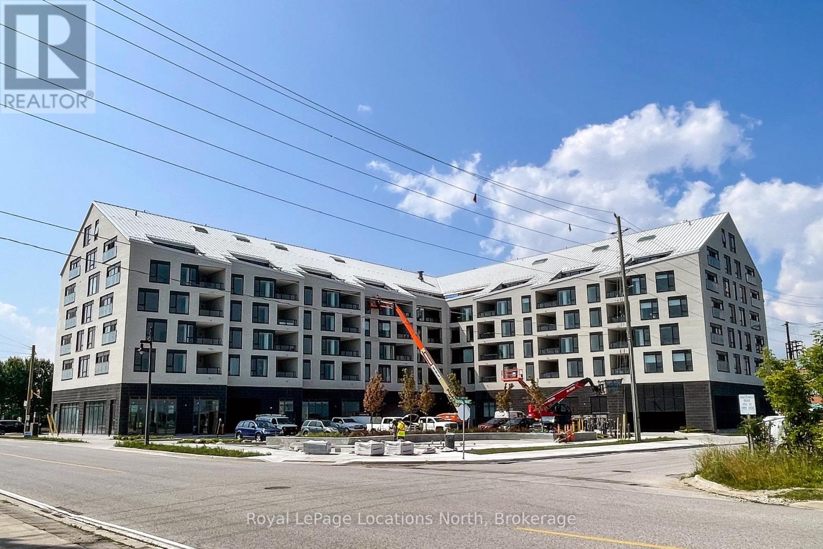 303 - 31 Huron Street, Collingwood, Ontario  L9Y 5T7 - Photo 4 - S12359757