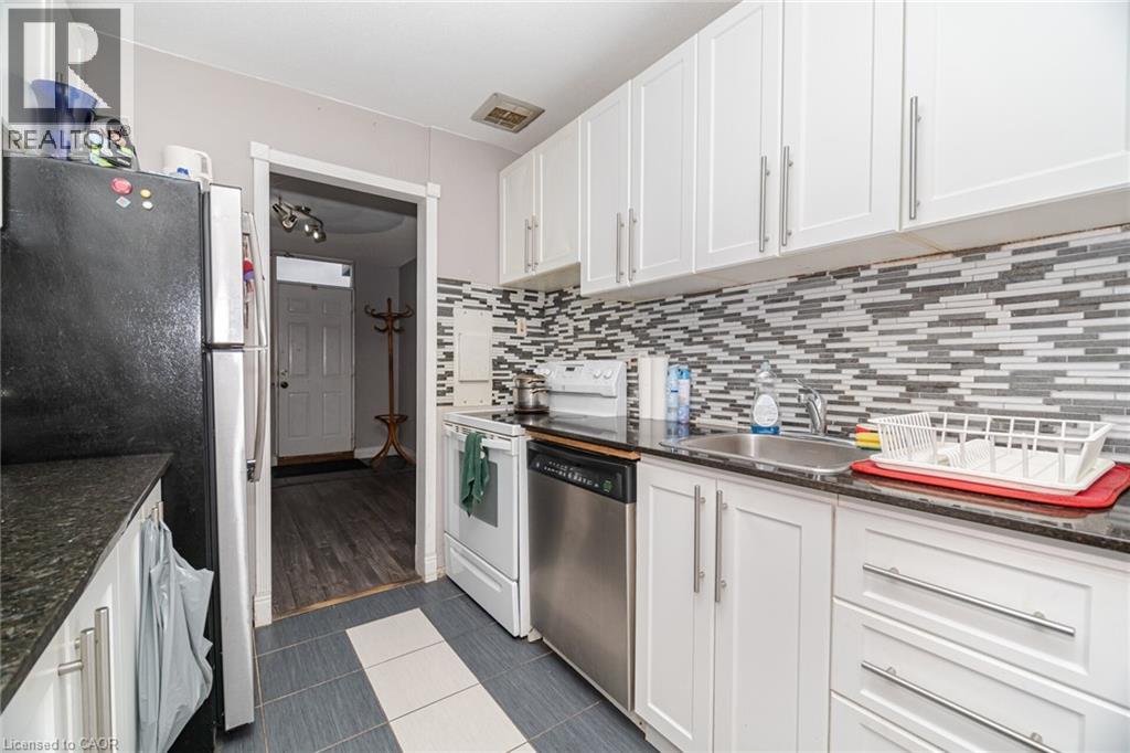 15 Albright Road Unit# 14, Hamilton, Ontario  L8K 5J2 - Photo 17 - 40762771