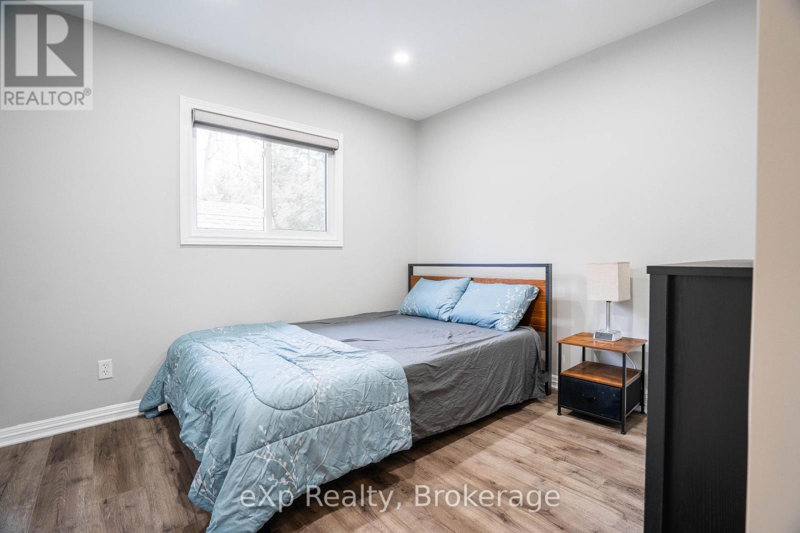 170 Francis Drive, Georgian Bluffs, Ontario  N0H 2K0 - Photo 19 - X12359742