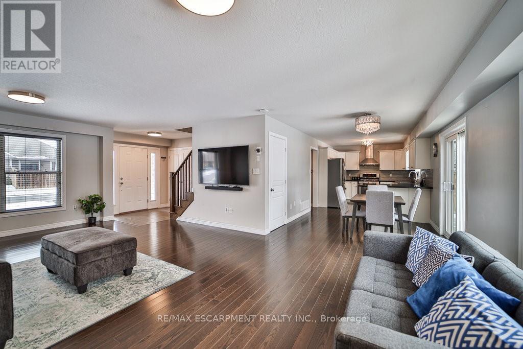 54 Harvest Gate, West Lincoln, Ontario  L0R 2A0 - Photo 10 - X12359596