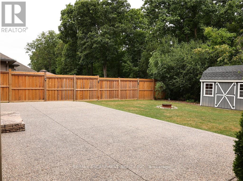 54 Harvest Gate, West Lincoln, Ontario  L0R 2A0 - Photo 2 - X12359596