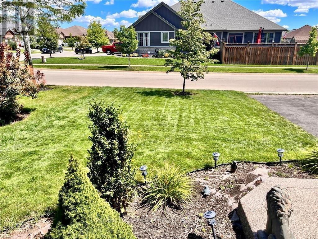 54 Harvest Gate, West Lincoln, Ontario  L0R 2A0 - Photo 6 - X12359596