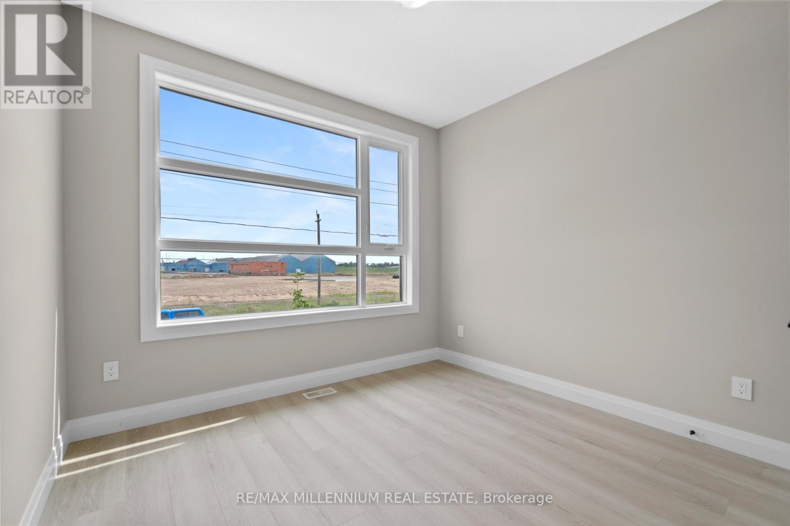 21 Warren Trail, Welland (Lincoln/crowland), Ontario  L3B 0N8 - Photo 28 - X12359665