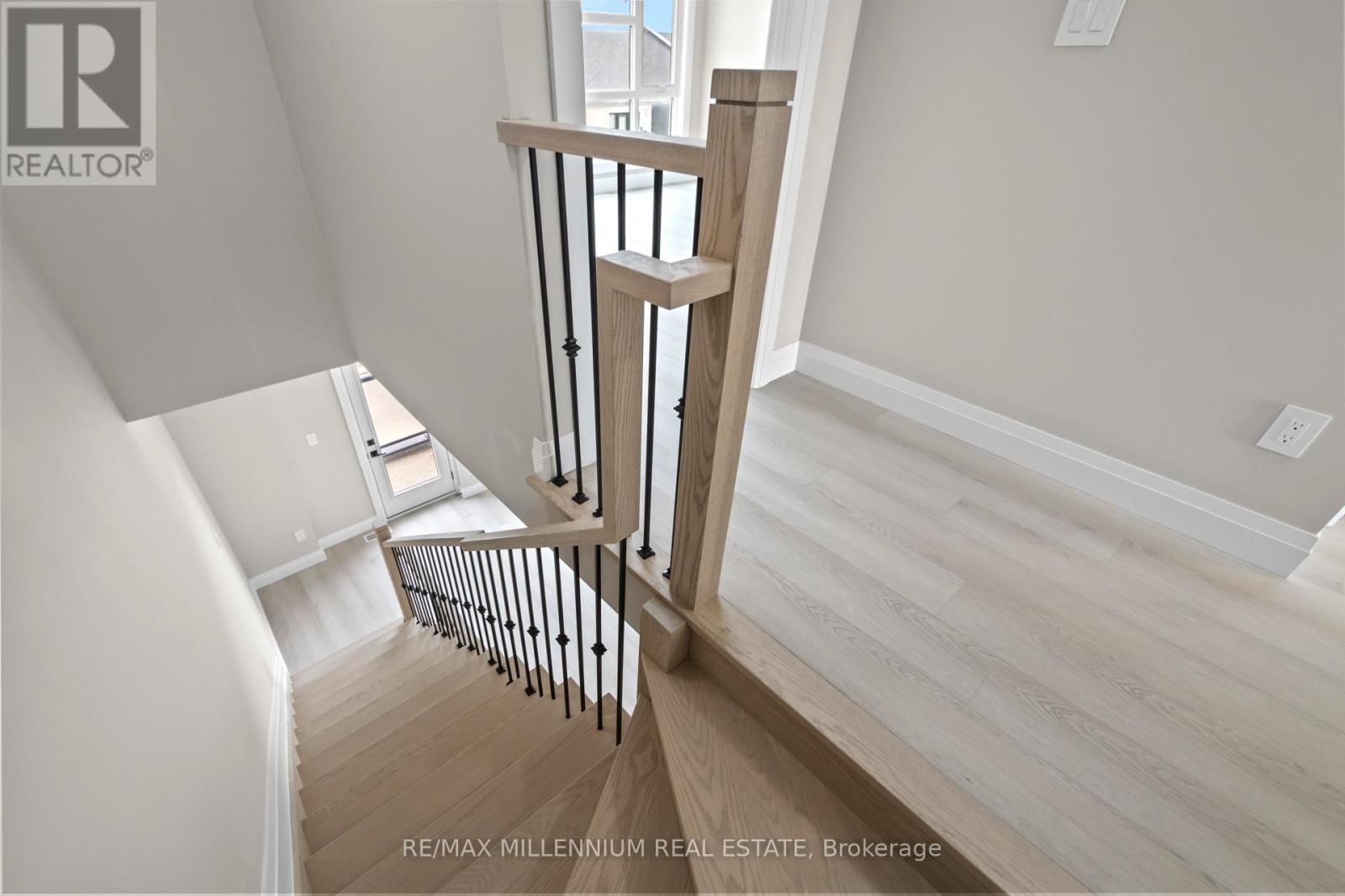 21 Warren Trail, Welland (Lincoln/crowland), Ontario  L3B 0N8 - Photo 35 - X12359665