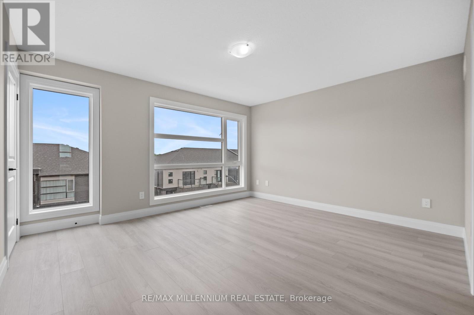 21 Warren Trail, Welland (Lincoln/crowland), Ontario  L3B 0N8 - Photo 38 - X12359665
