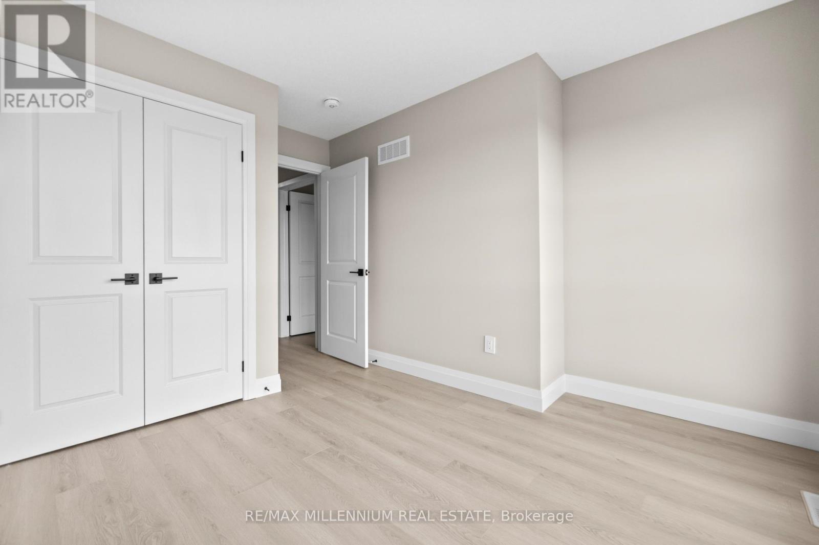 21 Warren Trail, Welland (Lincoln/crowland), Ontario  L3B 0N8 - Photo 45 - X12359665