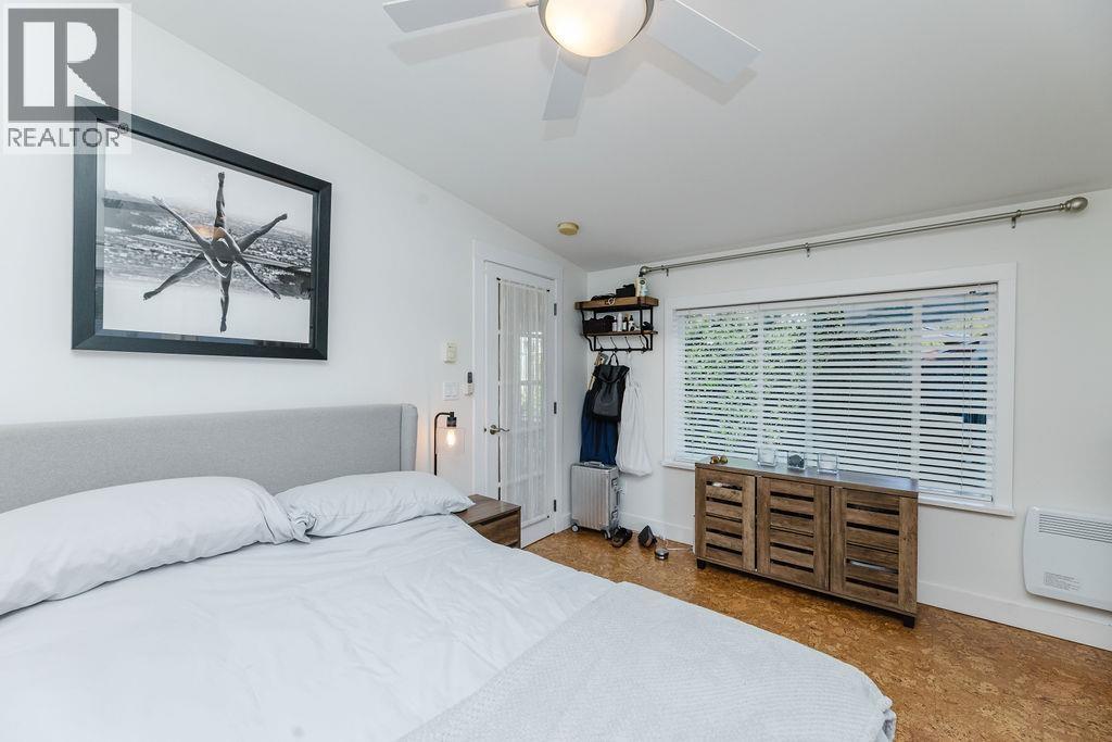 698 Franklin Road, Gibsons, British Columbia  V0N 1V8 - Photo 28 - R3039631